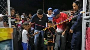 Reinaugurada cancha deportiva en Marigüitar 
