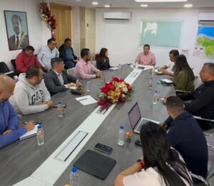 Revisan estrategias para facilitar venta de productos a Cuba