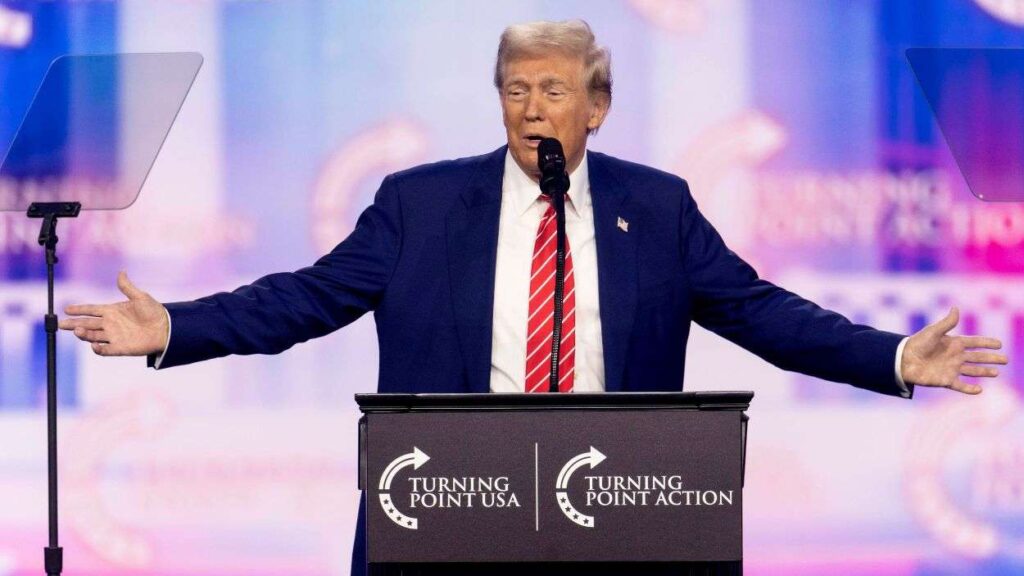 Trump amenaza con arrebatarle Groenlandia a Dinamarca