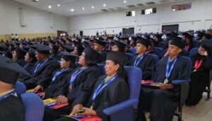 Unes gradúa 102 nuevos oficiales en La Guajira