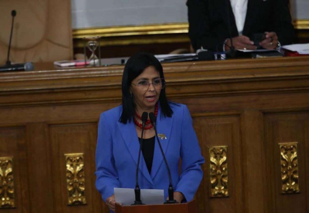 Vicepresidenta presentó ante AN el proyecto de Ley de Presupuesto para 2025