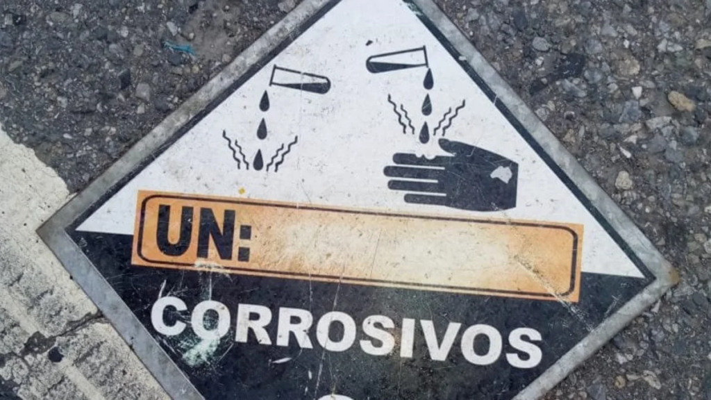 Restringen el paso en la Guarenas-Pétare tras choque múltiple entre gandolas