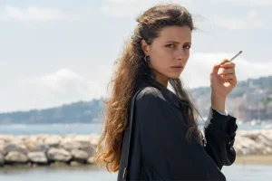 parthenope-pelicula-2024-critica