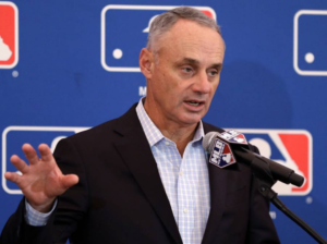 $12 mil millones utilidad MLB en 2024