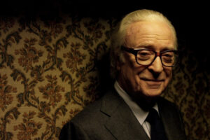 Está en Prime Video, fue nominada sorprendentemente al Óscar y tiene un Michael Caine fantástico