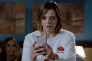 "¿Qué creéis? ¿Que los actores nos hacemos ricos?". Macarena Gómez revela la precariedad del sector en España y compara sus sueldos con los de otros países