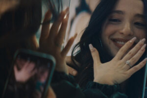 "Sean, la gente no quiere ver eso". El director de 'Anora' revela que su madre trató de convencerle para que no hiciera la película