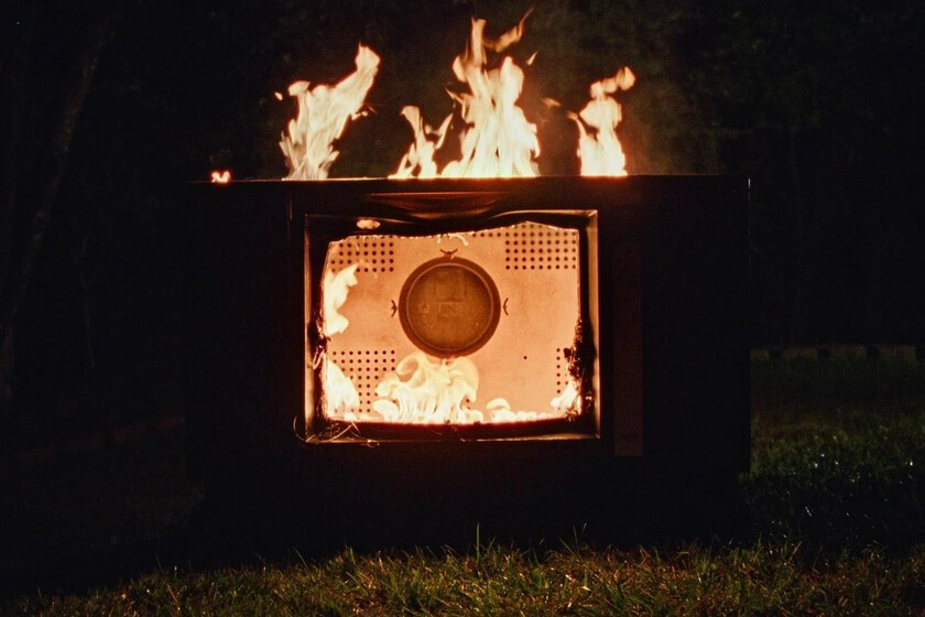 Apenas se pudo ver en España, pero acaba de estrenarse en streaming una de las mejores películas de fantasía recientes, con toques de ‘Donnie Darko’ y una estética única