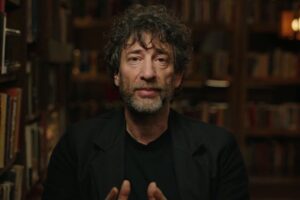 Durísimas nuevas acusaciones de agresión sexual contra Neil Gaiman, incluyendo extorsión, degradación y hasta tener sexo delante de su propio hijo