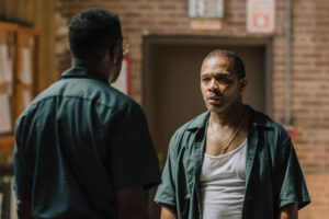 'Las vidas de Sing Sing' (2024), crítica | Una poderosa historia sobre la fuerza sanadora del arte que no es capaz de ocultar sus ansias desesperadas de Óscar