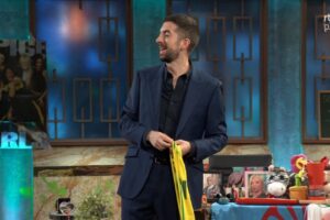 'La revuelta' da un giro y accede a cambiar su pregunta sobre el machismo. "Tú ya vas un paso más allá"