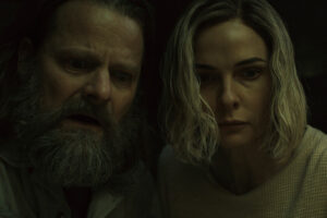 'Silo' y el final explicado de la temporada 2. Quiénes son esos personajes del epílogo y qué importancia tienen para la temporada 3