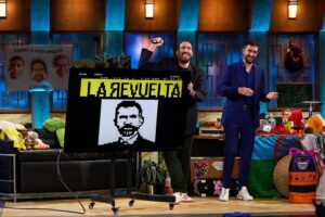 Jorge Ponce hace "un sacrificio" al dios del share para que 'La revuelta' pueda vencer las audiencias de 'El hormiguero' (y sale regular)