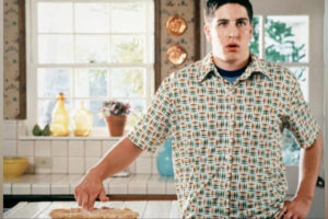 Qué fue de Jason Biggs, de tener sexo con tartas en 'American Pie' a presentar concursos de repostería en Netflix