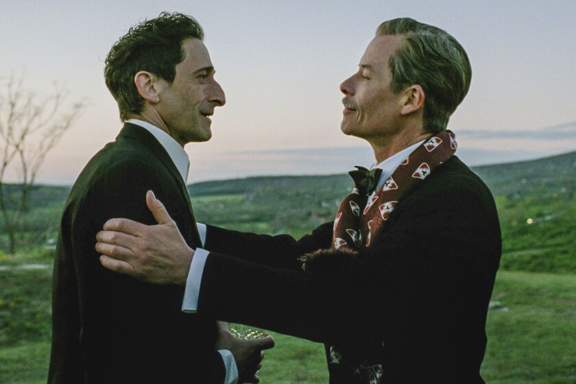 El personaje de Guy Pearce en 'The Brutalist' hace reír al público, y el nominado al Oscar entiende perfectamente por qué. "En cierto modo resulta ridículo"