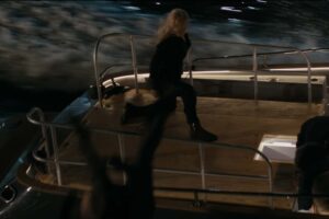 Netflix ni lo intenta con su último éxito. La película de Cameron Díaz tiene un error de continuidad tan evidente que no se explica que lo hayan dejado pasar