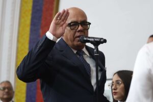 AN convocó al presidente Nicolás Maduro a juramentarse el 10 de enero