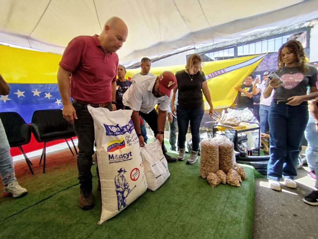 Brindan atención al sector agropecuario en Cúa