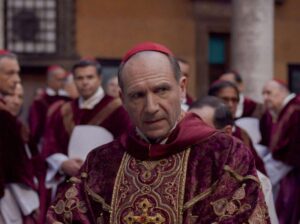 'Conclave' lidera lista de los BAFTA, con gran presencia latina