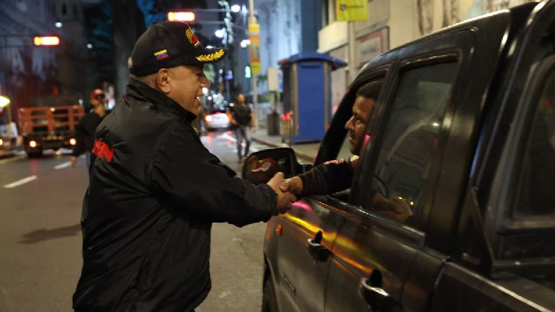 Diosdado Cabello supervisó despliegue de seguridad en Caracas y recordó la recompensa por Edmundo