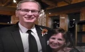 Hombre confiesa el asesinato de su esposa en las redes sociales y luego se quitó la vida