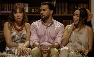 ¡Risas y reflexiones en el teatro! "El Nombre" llega al Trasnocho