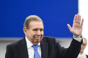 Edmundo González se reúne este lunes con el presidente Joe Biden en Washington