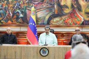 El fascismo decadente y derrotado no volverá al poder político