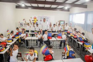 Entregan primera fase de rehabilitación de escuela en Falcón