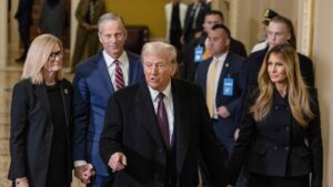 Equipo de Trump advierte que “va en serio” la compra de Groenlandia