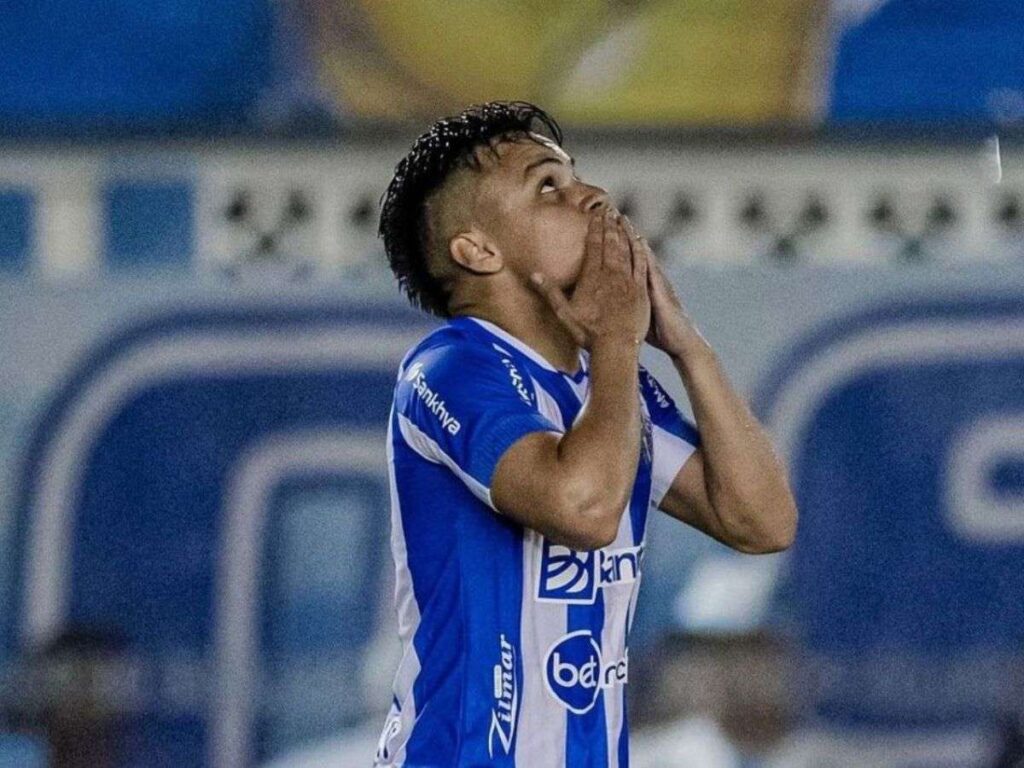 Esli Garcia vestirá camiseta del Goias de Brasil 