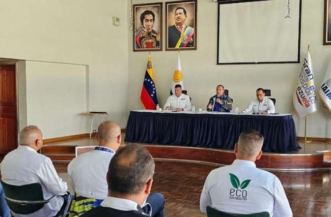 Evalúan estrategias para garantizar operaciones aéreas seguras