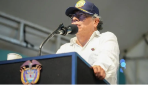 "El destino de Venezuela es de los venezolanos y Colombia debe ayudar si se le invita"