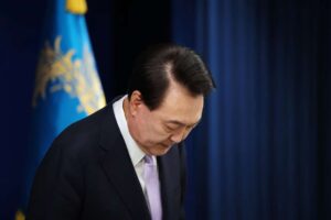 Inician juicio en ausencia al presidente de Corea del Sur