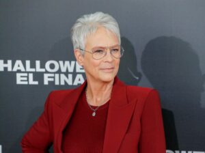 Jamie Lee Curtis dona $1 millón para combatir incendios