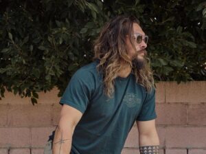 Jason Momoa será Lobo en 'Supergirl', del Universo DC