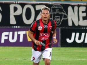 Johan Moreno es la nueva pieza de Estudiantes