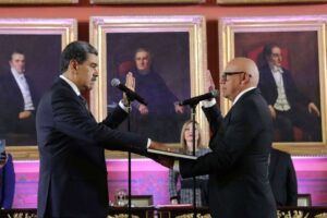 Maduro fue juramentado como presidente Constitucional de Venezuela