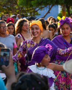 Más de 30 mil personas dieron el grito de Carnaval en Barcelona