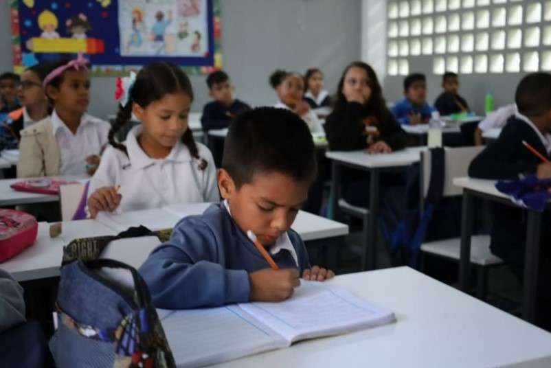 Matrícula escolar aumentó en más de 400.500 estudiantes