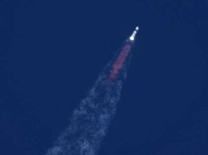 Megacohete de Elon Musk explotó en pleno vuelo