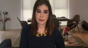 Mimí Lazo difunde video desde el peligroso incendio en Los Ángeles: 'Estamos evacuando'