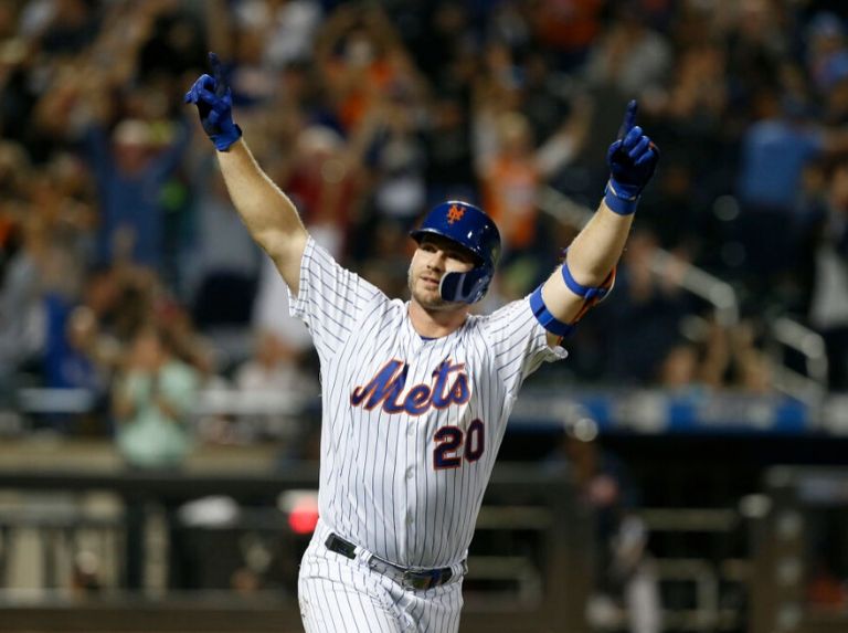 Pete Alonso sigue como agente libre y su futuro en el aire