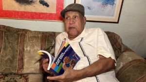 Prieto Figueroa también fue poeta y gran lector