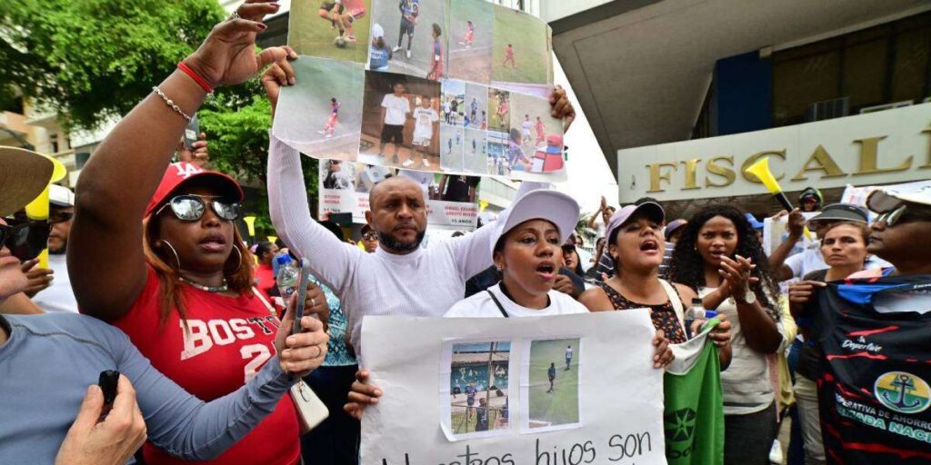 Protestan en Ecuador contra desapariciones forzadas