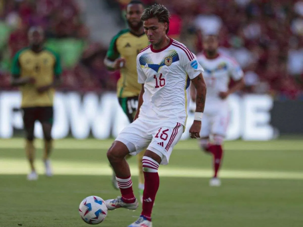 Telasco Segovia llevará su buen fútbol a Miami