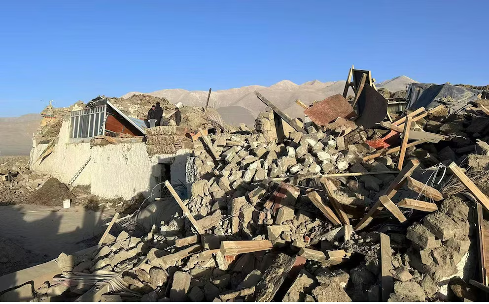 Hay al menos 95 muertos y 130 heridos