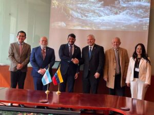 Venezuela exige levantamiento de sanciones durante reunión sobre movilidad humana