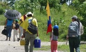 Venezuela recibe a nuevos desplazados de la guerra en Colombia