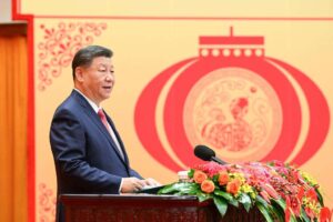 Xi despide el Año del Dragón elogiando el “sólido progreso” de China